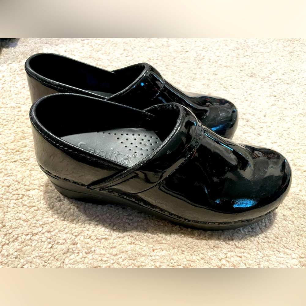 Used Dansko Black Shoes